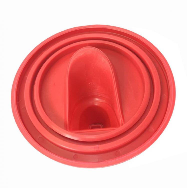 Shur-Line 2007061 Red Silicone Mess-Free Store and Pour Collapsible Paint  Can Lid 