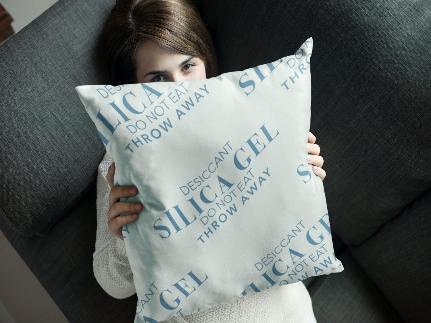 https://odditymall.com/includes/content/upload/silica-gel-pillow-do-not-eat-213.jpg