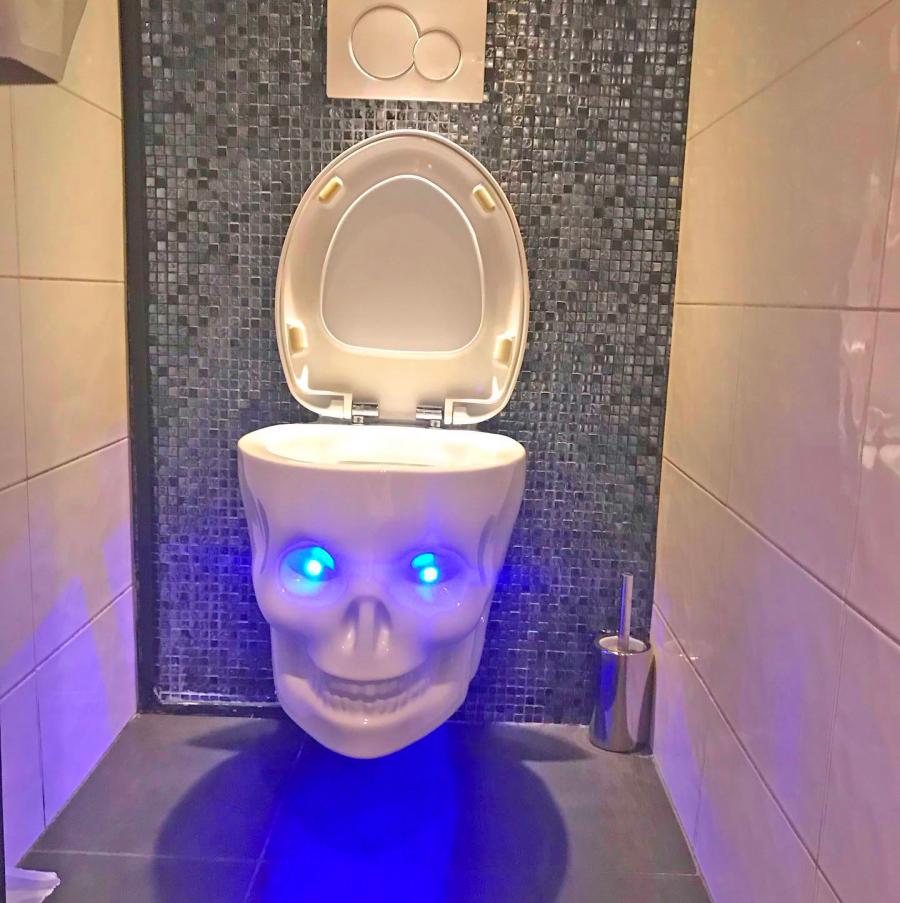 This Skull Toilet Has Built-In LED Lights For a Quick Release Of Your Demons