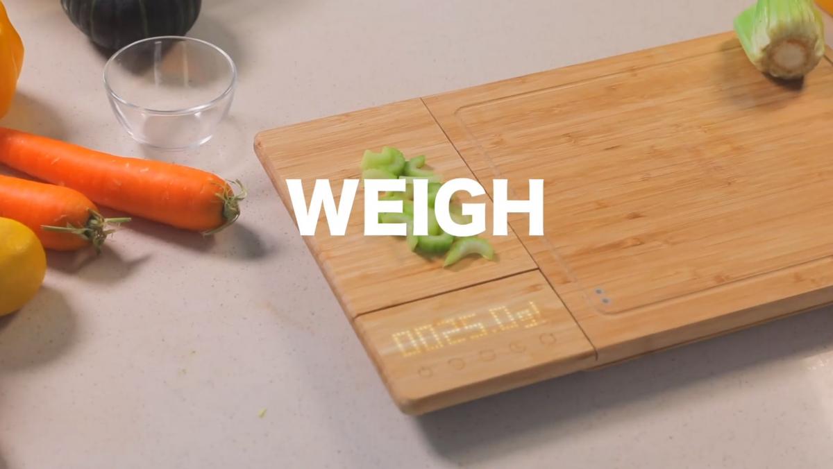 This Incredible Smart Cutting Board Has a Built-In Scale, Timer