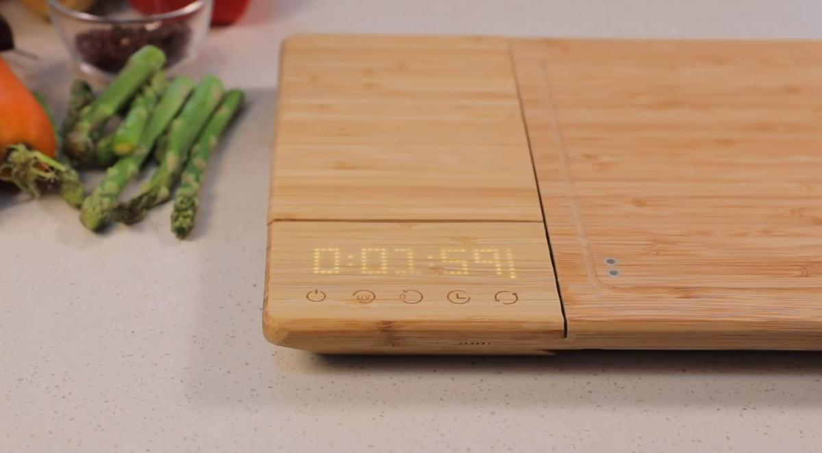 Meet the Aurora Nutrio, a Smart Cutting Board With Built-In Food Sensor