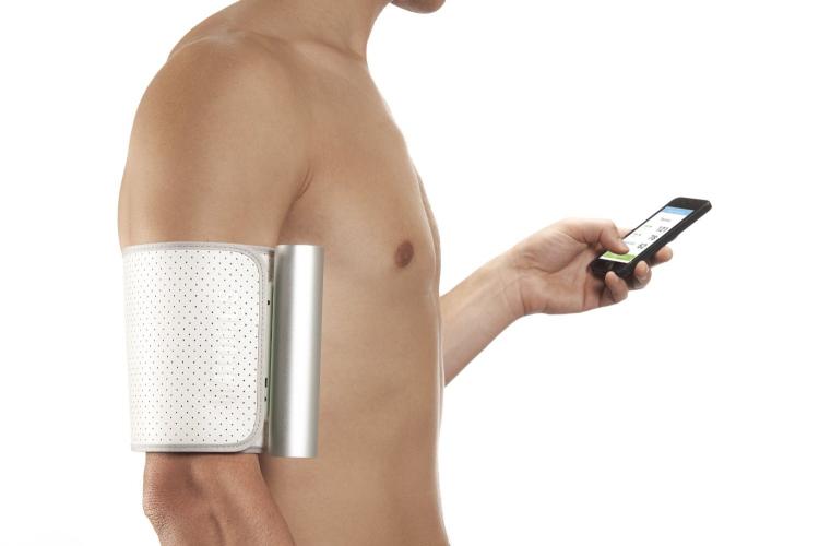 Wireless Smart Blood Pressure Monitor Syncs To Your Smart Phone