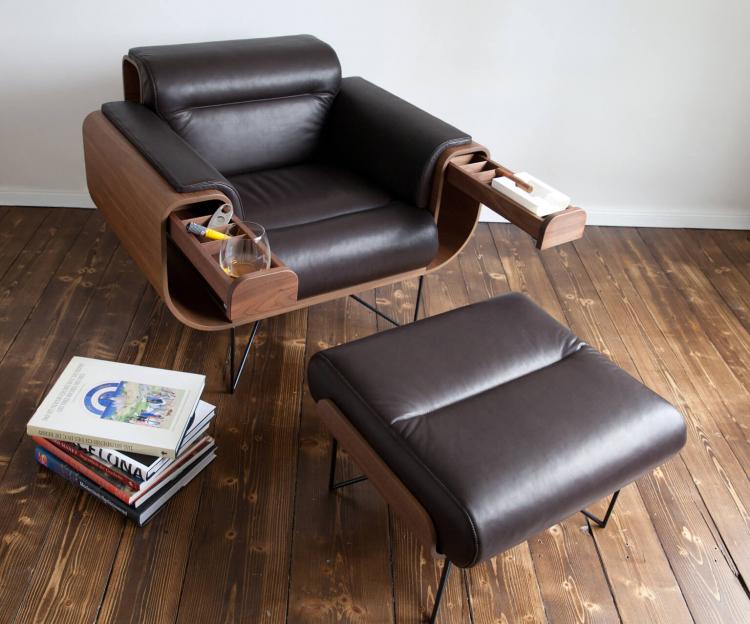 El Purista Classy Leather Smoking With Slide-Out Arm Rest Drawers