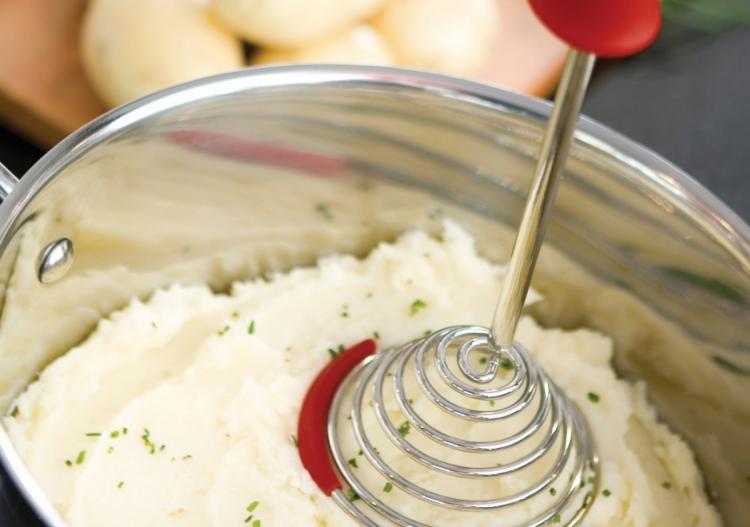 https://odditymall.com/includes/content/upload/smood-a-spring-coil-potato-masher-809.jpg