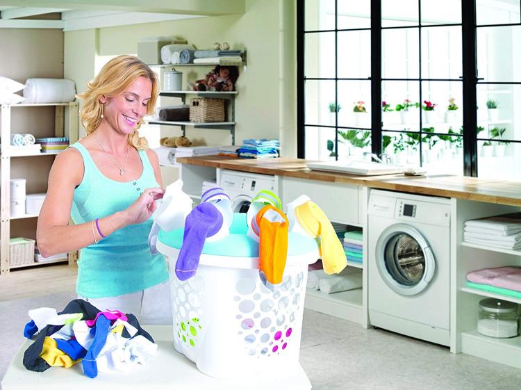 SockSync spinning laundry basket attachment - Sock sorter and folder