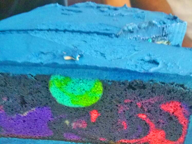 Incredible Space Cake Featuring a Beautiful Hidden Galaxy Inside That Is  Revealed Once It is Sliced