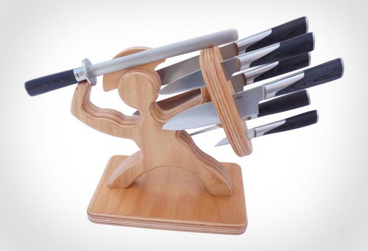 Sparta Knife Block - Wooden soldier with shield and sword knife block
