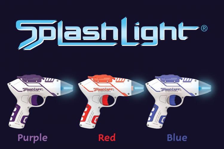 Splashlight Squirt Gun - Water Shoots Out Glowing Water - Glow in the dark water squirt gun