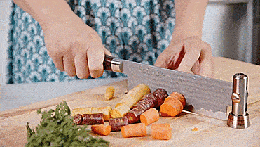 Speciale Swiveling Knife Installs Onto Any Cutting Board