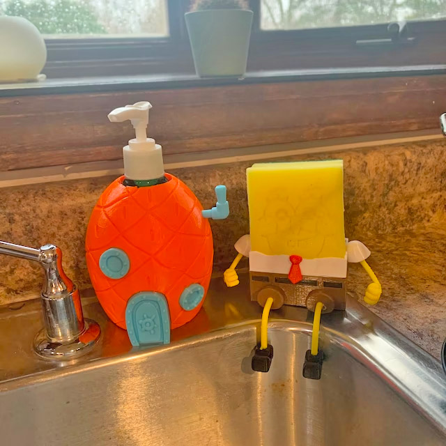 You Can Get A Spongebob Soap And Sponge Holder Set And My Life is Complete