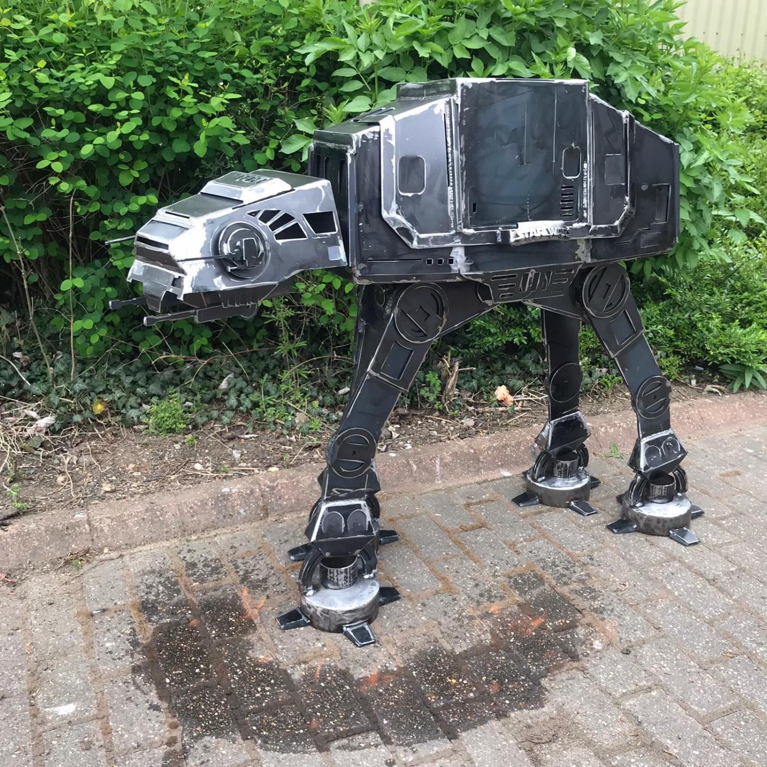 Giant At-At BBQ Grill - Star Wars Walker Metal Barbecue