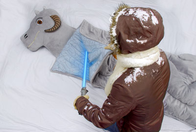 thinkgeek tauntaun sleeping bag