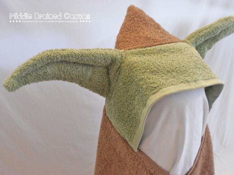 Star Wars Yoda Hoodie Bath Towel