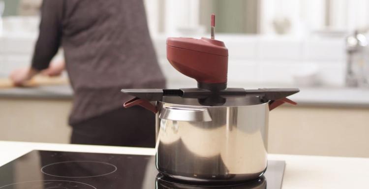 A Vital Tool For Lazy Cooks: The Stirio Will Stir Your Pot So You