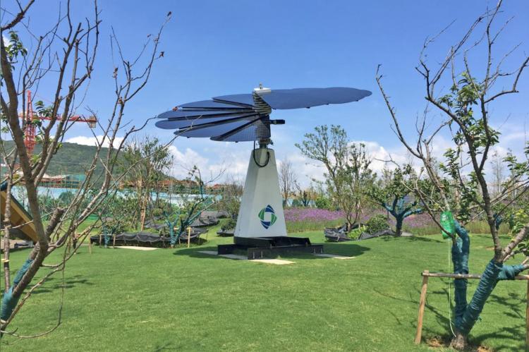 Sun-Tracking Smart Flower Shaped Solar Power Solution - Solar Tree