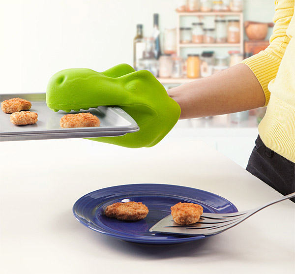 https://odditymall.com/includes/content/upload/t-rex-oven-mitt-4435.jpg