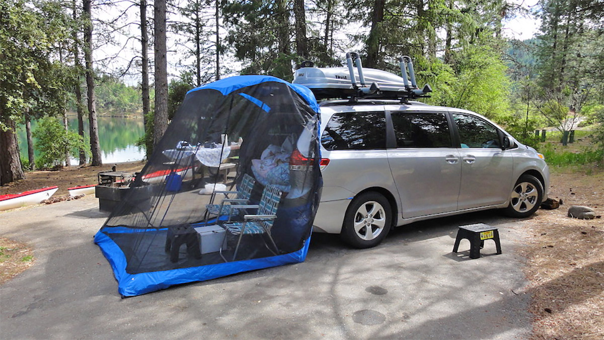 TailVeil Tent Attaches To Back of Your SUV or Minivan - SUV lift-gate camping tent