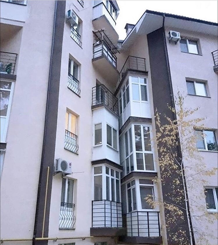 too close apartment balconies