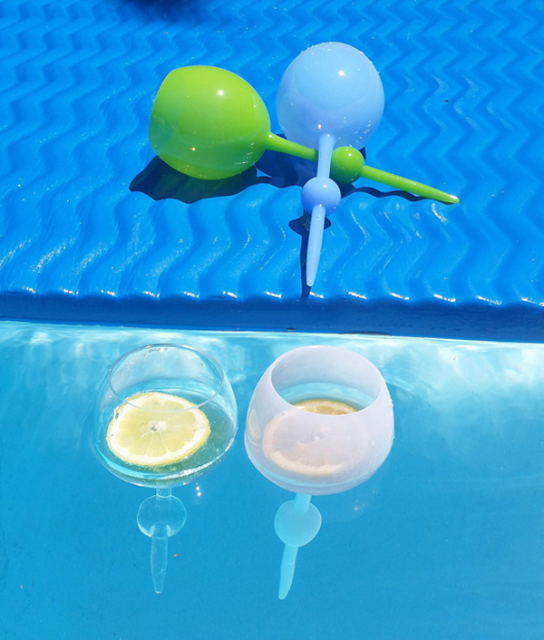 https://odditymall.com/includes/content/upload/the-beach-glass-floats-in-water-7355.jpg