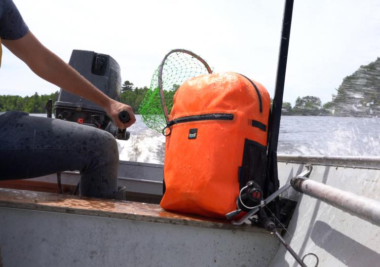 Booē Hybrid 20 Fully Waterproof Backpack - Submersible waterproof zippers floating backpack