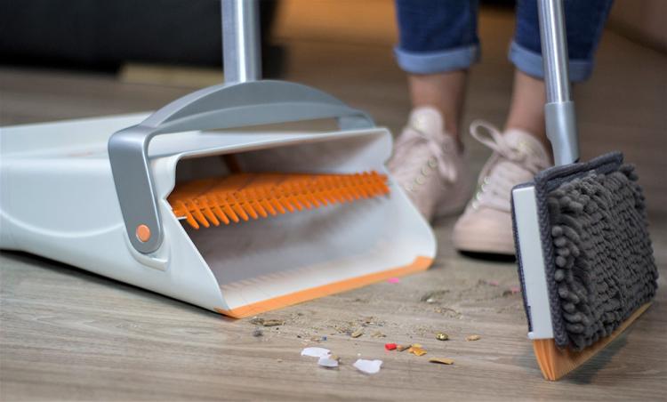 This Brilliant All-in-One Mop, Broom, and Dustpan Has a Self Cleaning  Chamber