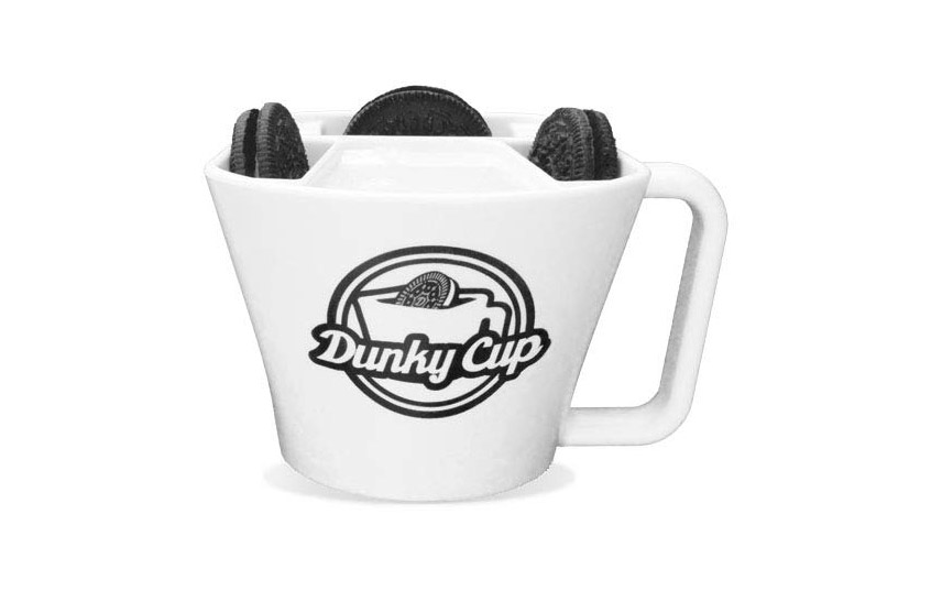 https://odditymall.com/includes/content/upload/the-dunkycup-is-the-ultimate-mug-for-cookie-dunking-enthusiasts-4846.jpg