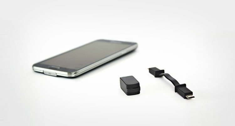 The Juicer - Phone To Phone Charging Cable