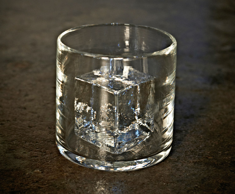 https://odditymall.com/includes/content/upload/the-rocks-cube-glass-a-whiskey-glass-with-a-solid-glass-cube-in-it-865.jpg