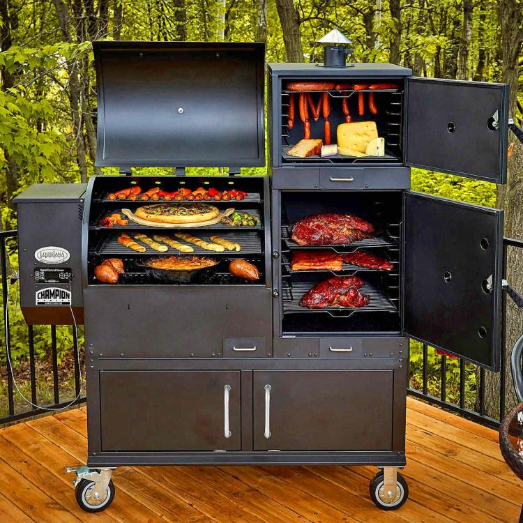 The Ultimate Grill - Louisiana Grills Champion Pellet Grill Giant BBQ Smoker