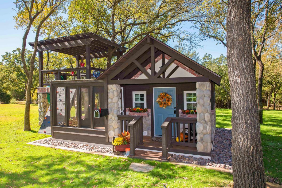 The Ultimate She Shed - Best she shed design with outdoor kids play area