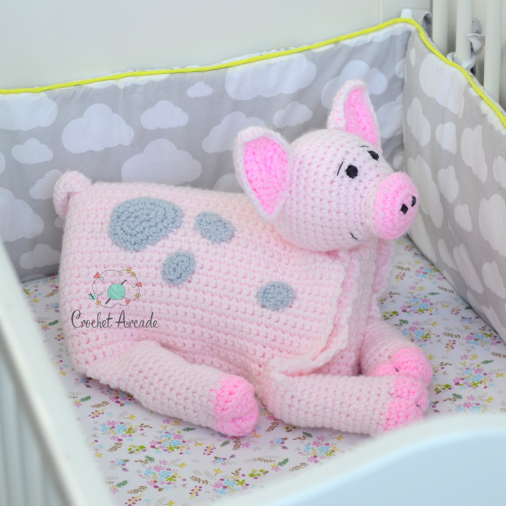 Crochet baby blanket discount with animal head