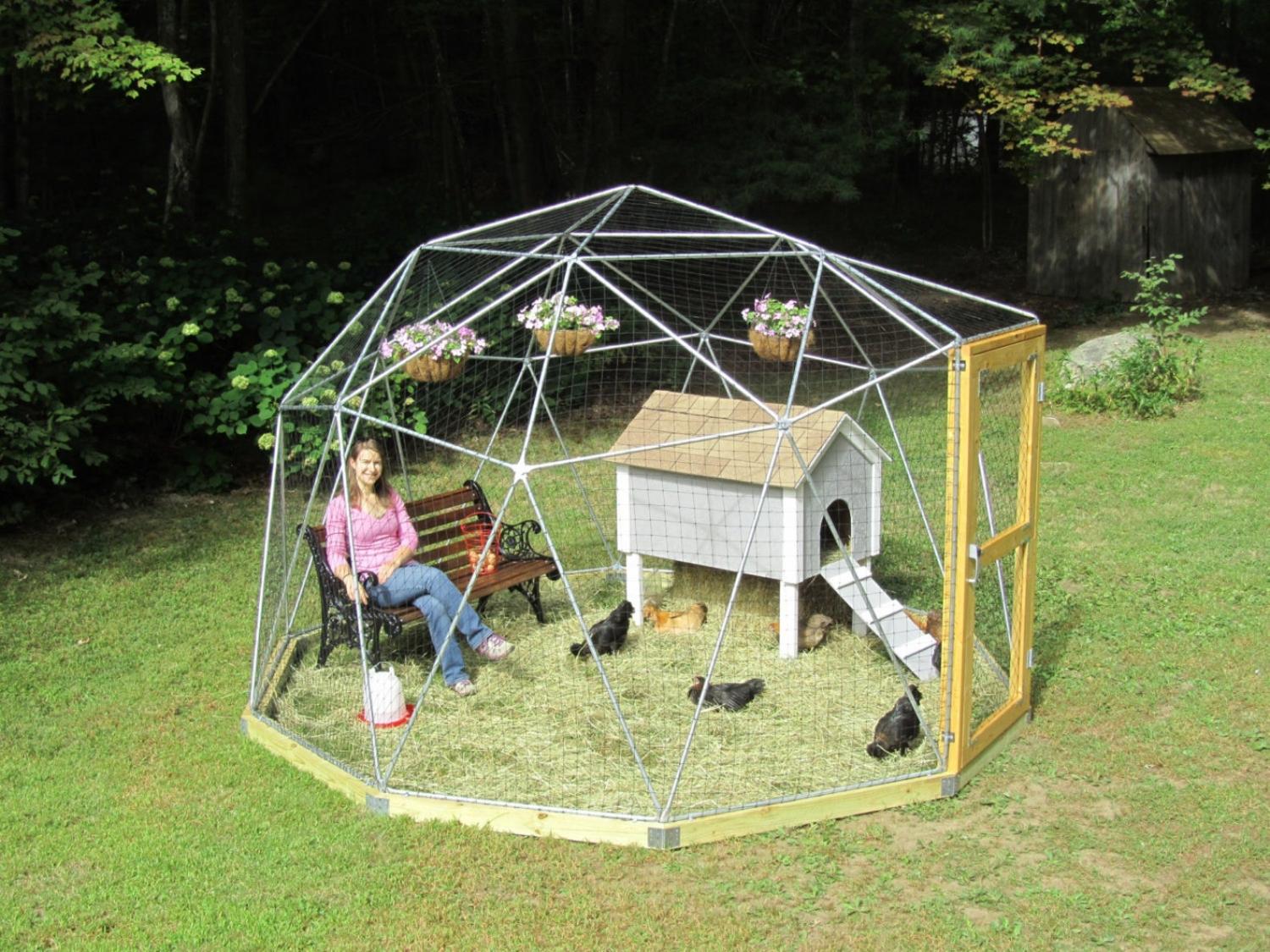 These Geodesic Domes Keep Your Chickens Safe With Plenty Of Room To Run ...