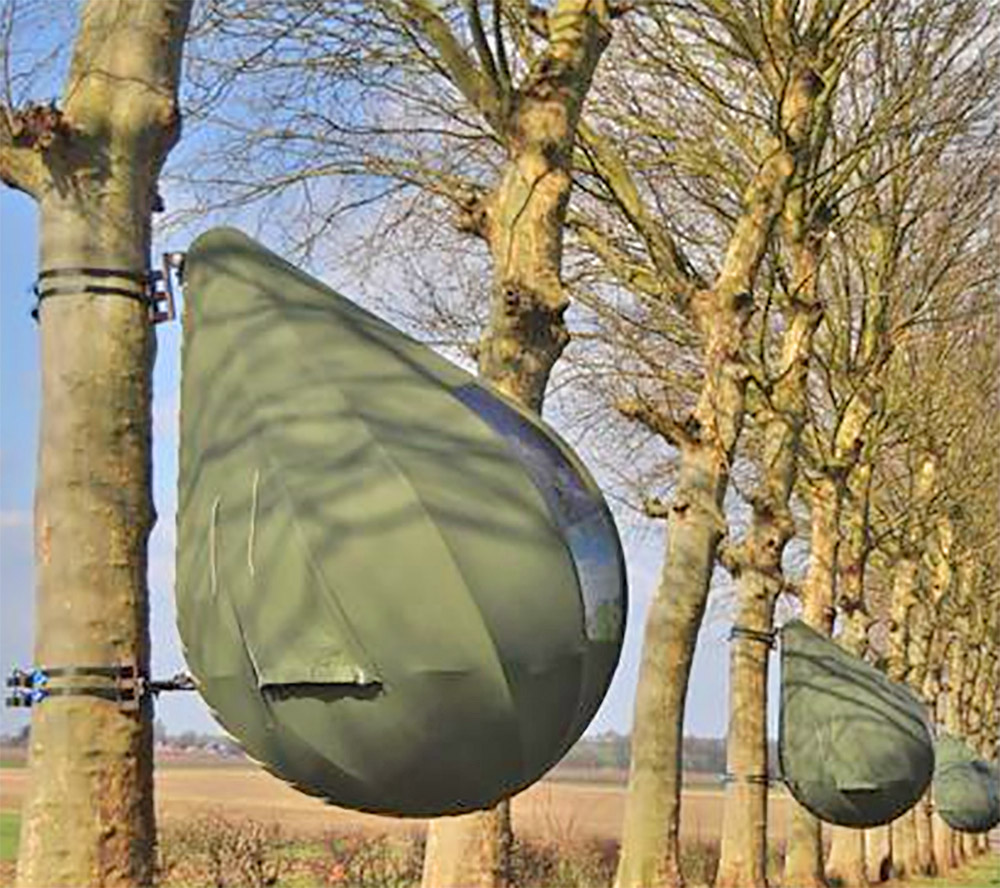 Raindrop Shaped Tree Tents Let You Sleep In The Trees - Dew Drop TreeTents by Dré Wapenaar