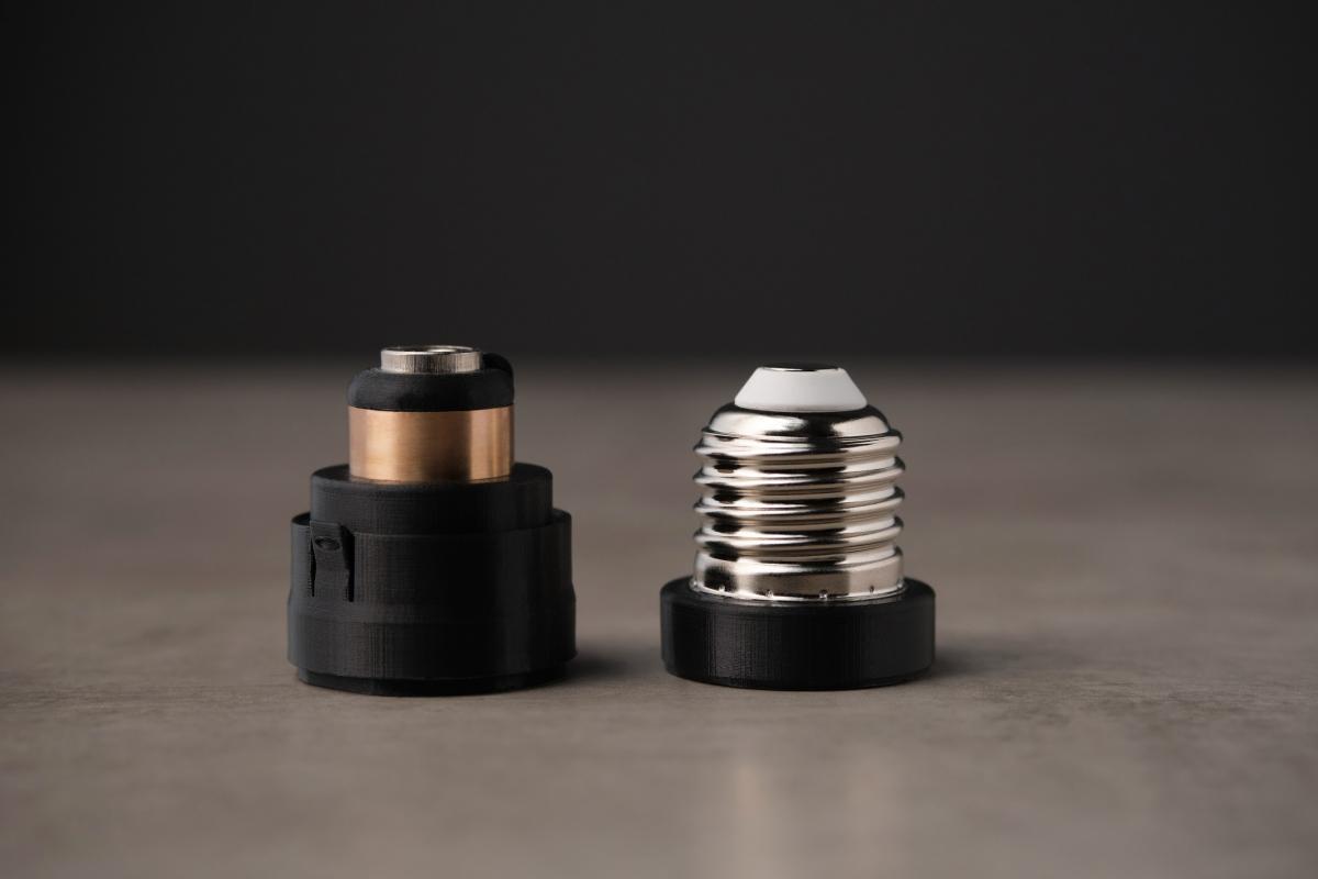 MagBulbs - Magnetic Light-Bulb Sockets