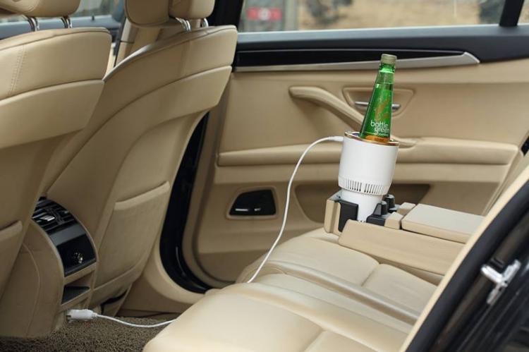 cooling cup holder in car