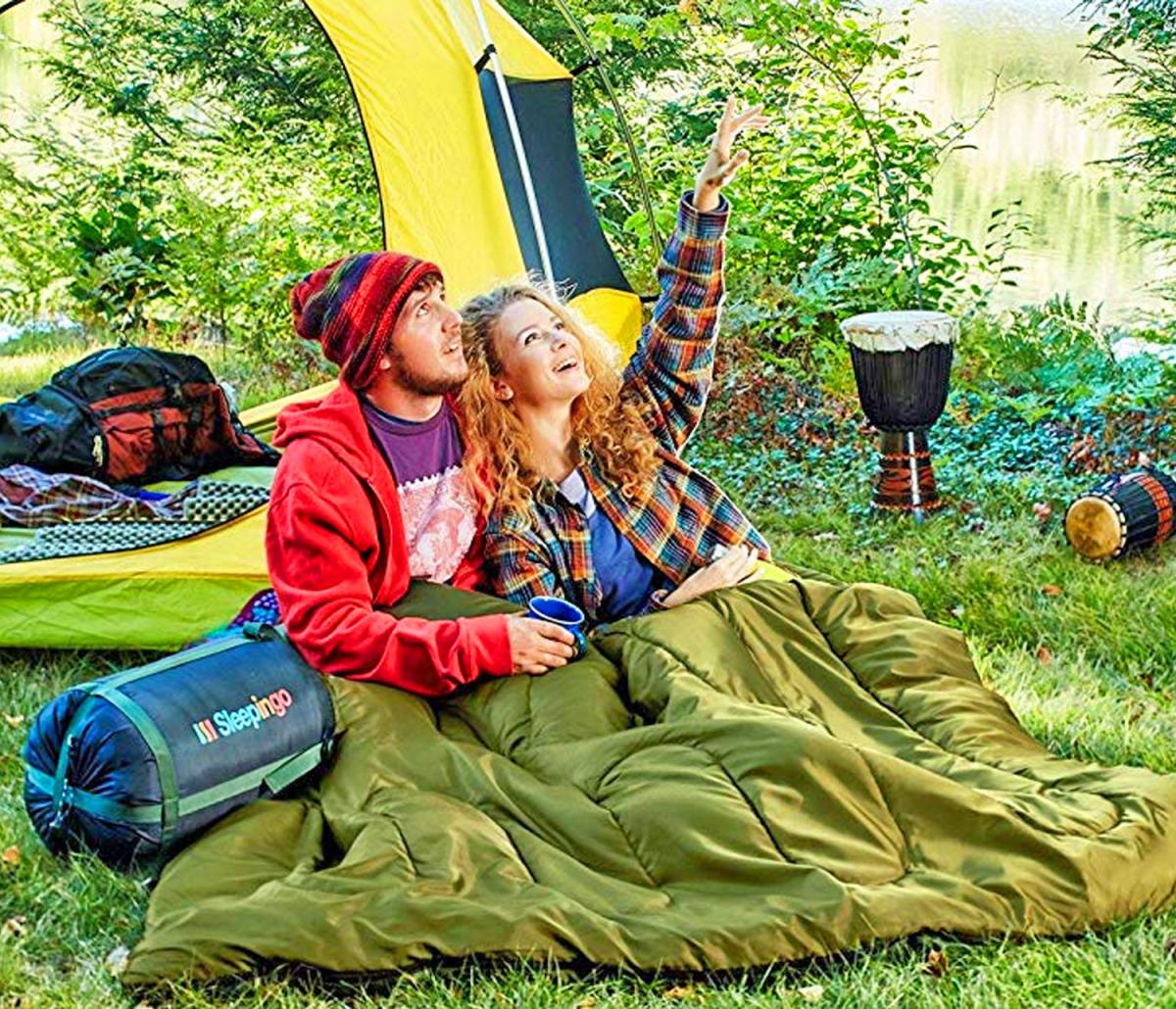 2 people sleeping outlet bag