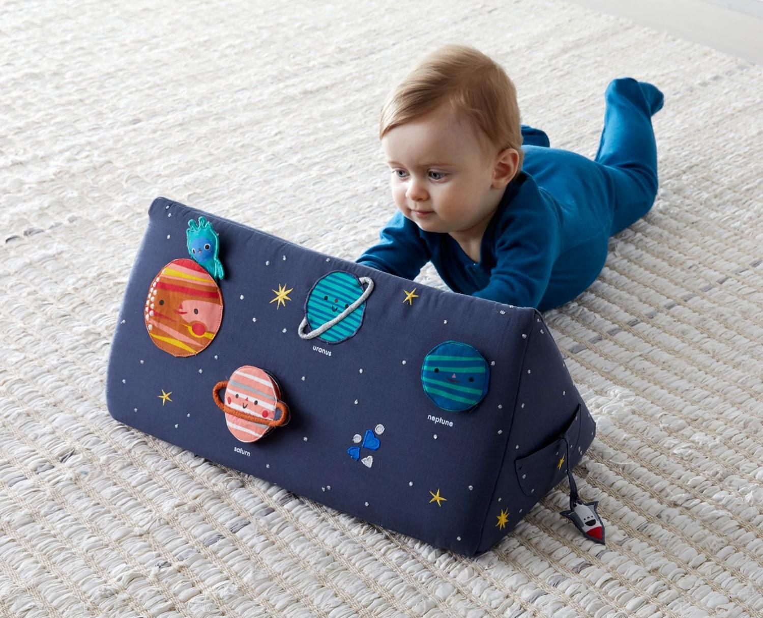 Deep Space Tummy Time Toy - Helps babies and kids learn about space