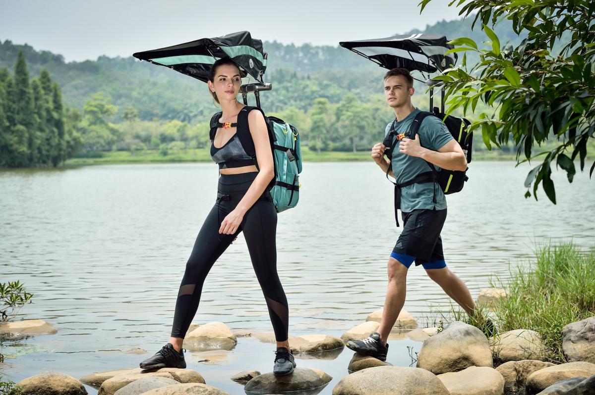 This Backpack Has a Retractable Umbrella For Sun and Rain