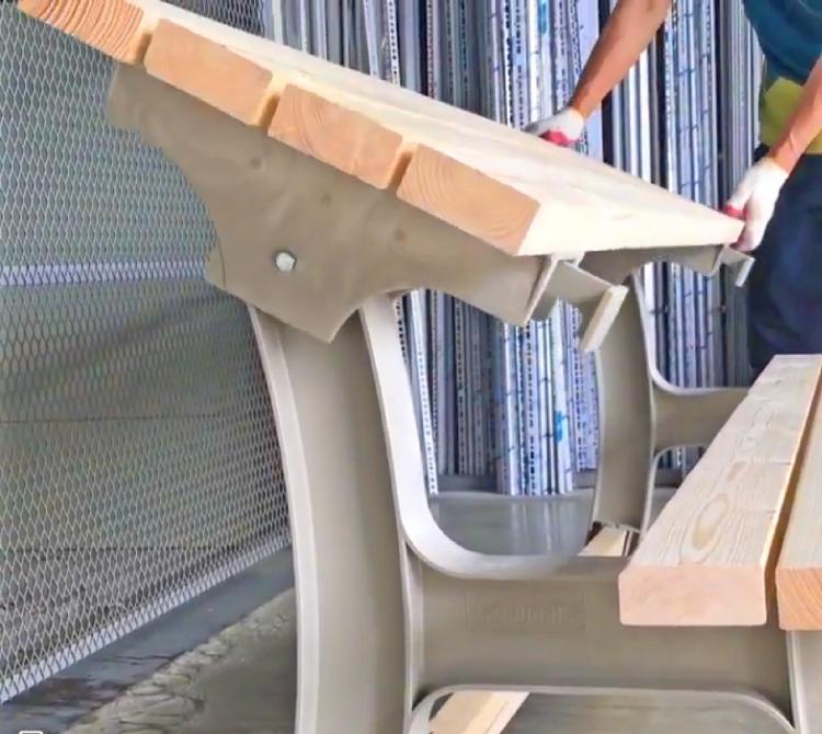 This Kit Lets You Diy Your Own Converting Bench Table