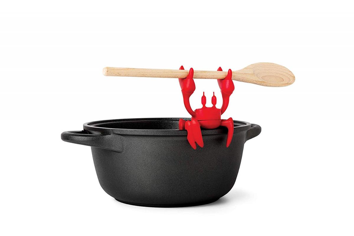 This Crab Cooking Helper Will Release Steam and Hold Your Spoon