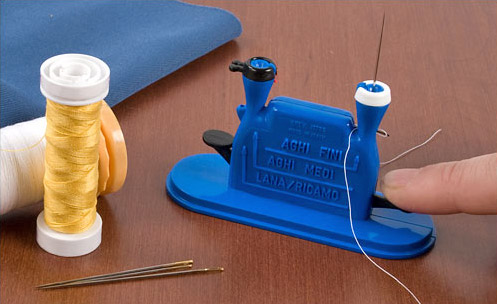 This Device Automatically Threads Your Sewing Needle