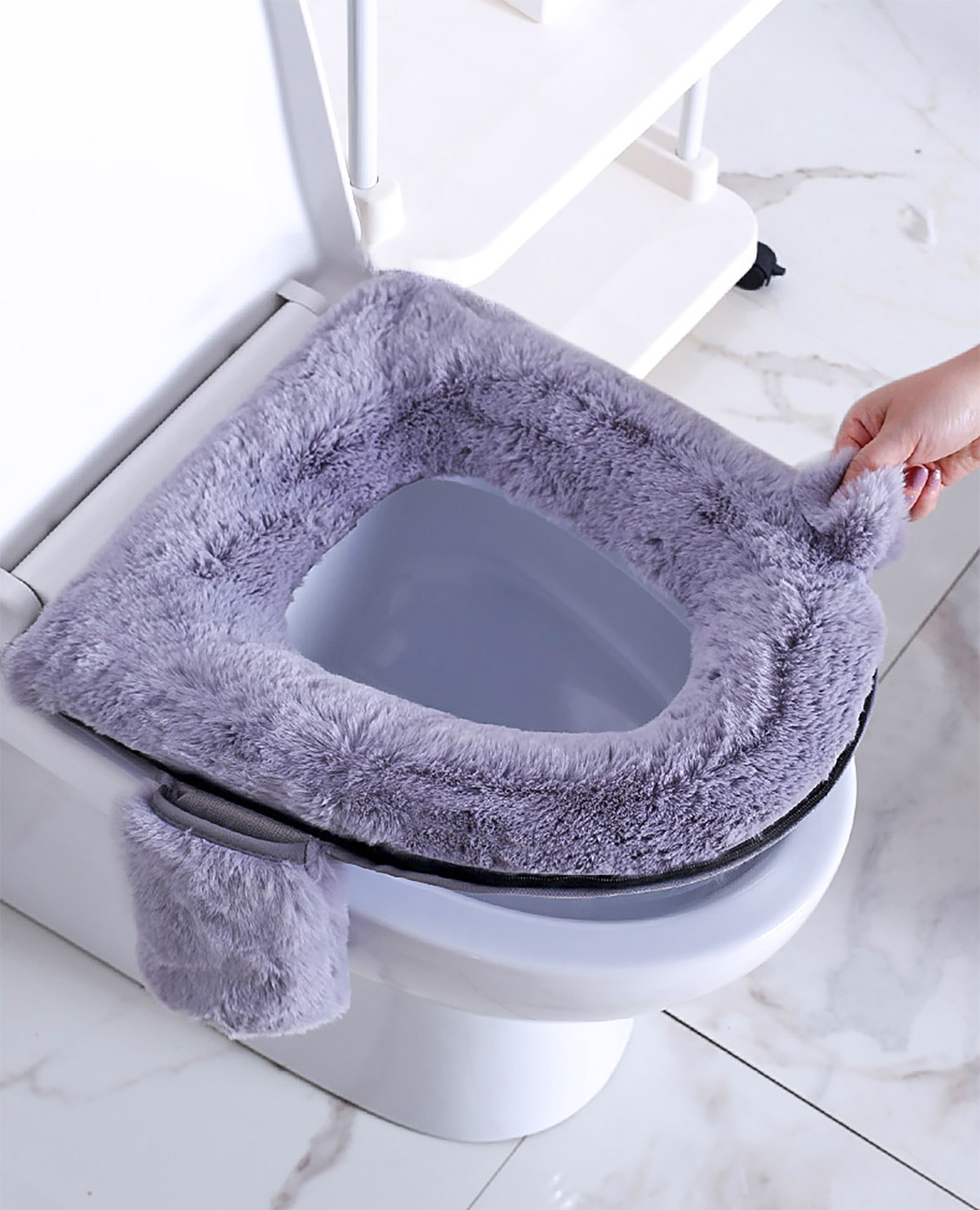 Fluffy Toilet Seat Cover With Phone Pocket Holder and Fluffy Handle