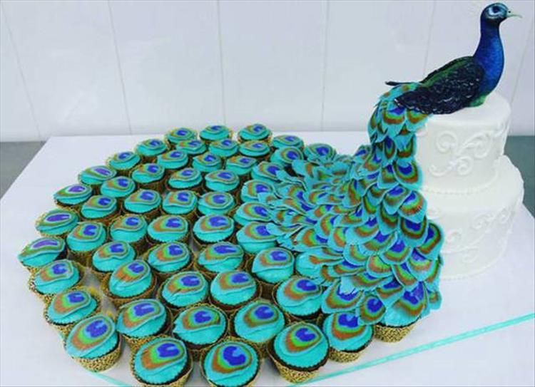 how to draw peacock on cake with buttercream - YouTube