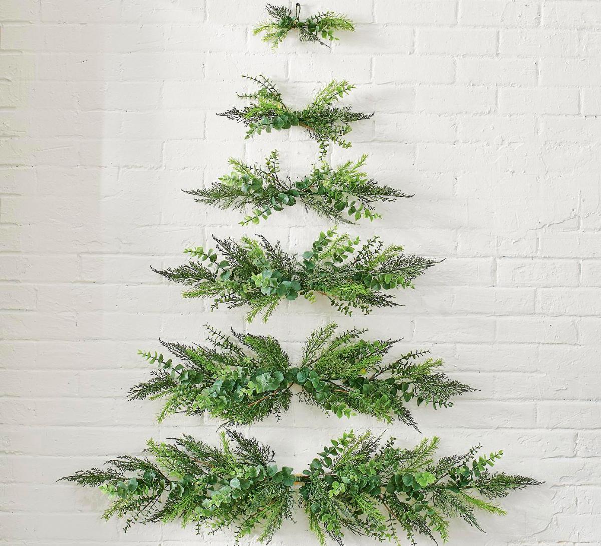 Minimal Christmas Tree - Wall-mounted Christmas Tree - Embedded into wall tree decor