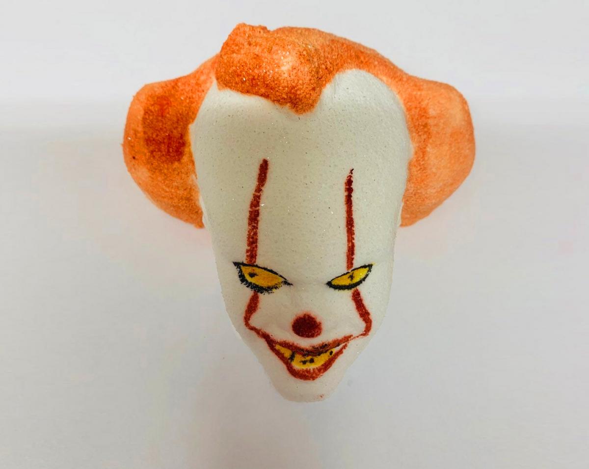 Pennywise Evil Clown Bath Bomb - Melting IT Clown bath bomb