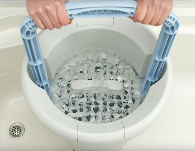 This Portable, Manual Washer Lets You Clean Your Clothes Anywhere