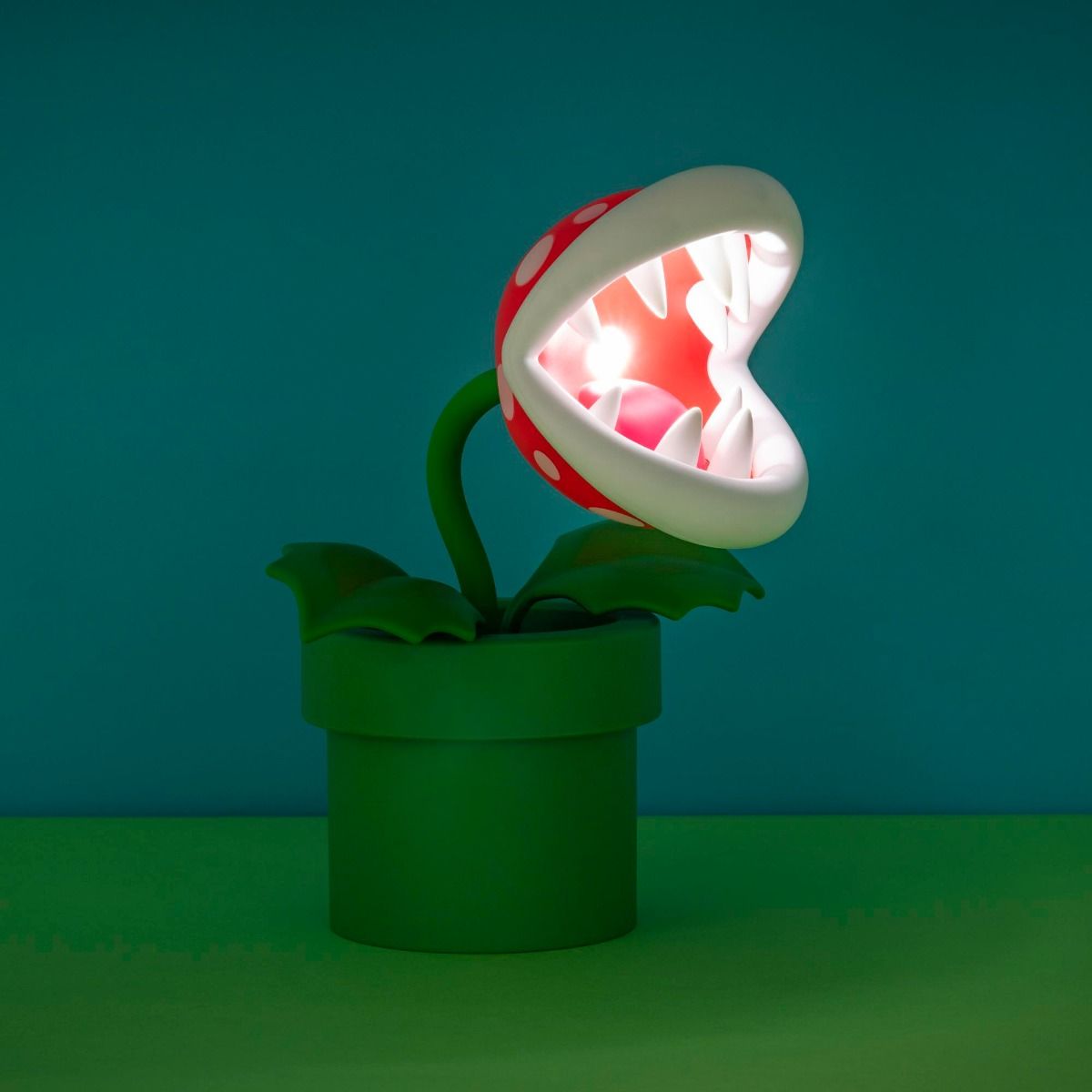 This Posable Super Mario Piranha Plant Lamp Belongs On Every Geeks Desk