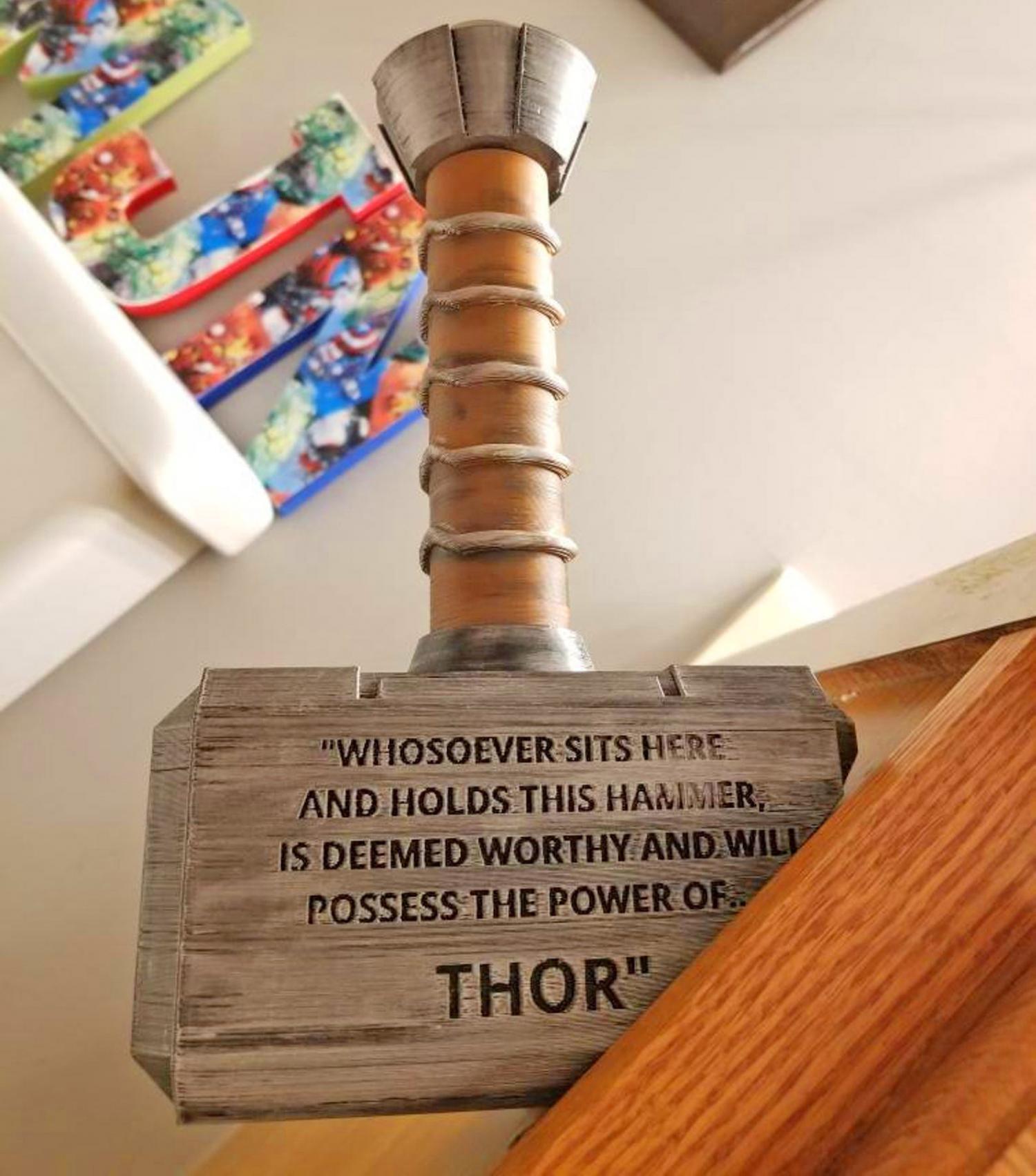Thor's Hammer Mjolnir toilet paper holder - Wall mounted thor hammer marvel geeky toilet paper holder