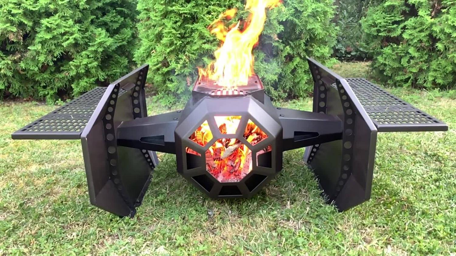 Tie Fighter BBQ Grill - Galaxy Grill Star Wars BBQ