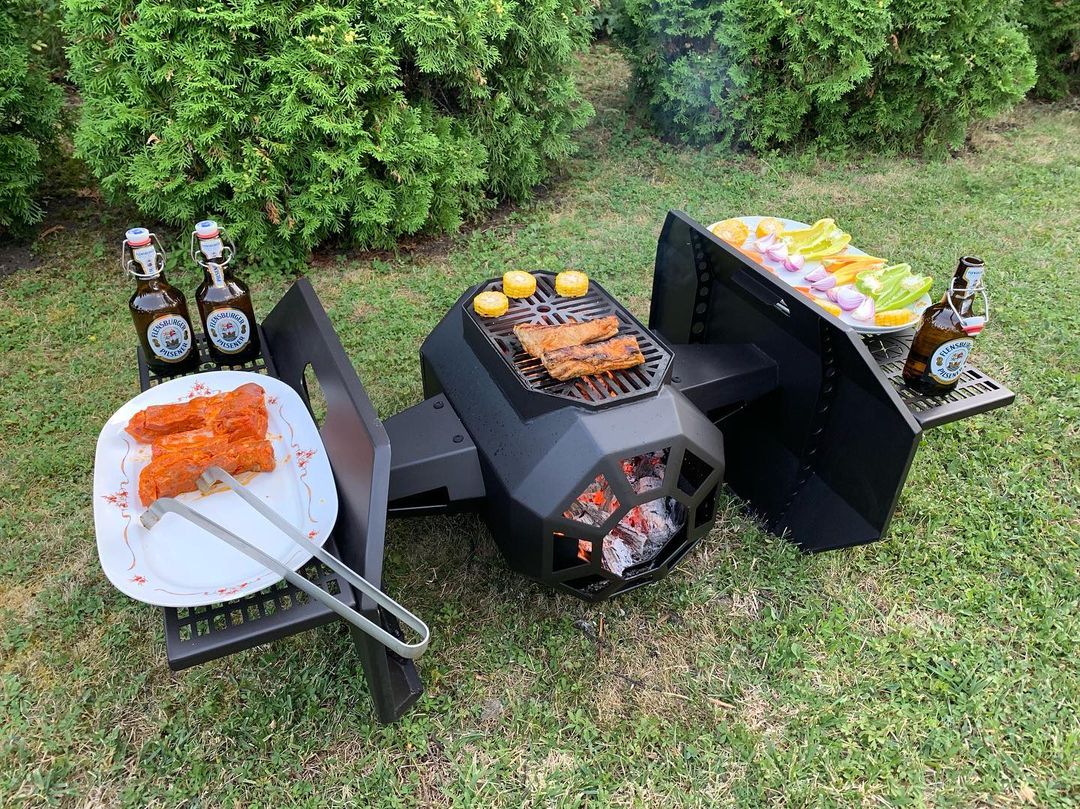 https://odditymall.com/includes/content/upload/tie-fighter-bbq-grill-9446.jpg